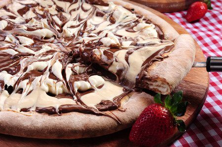 Pizza de chocolate con helado de jamón ibérico